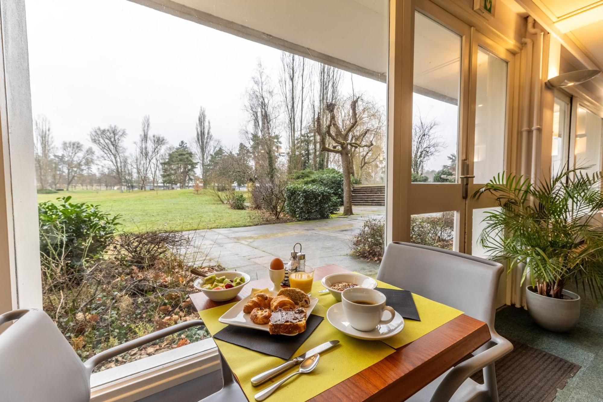 Brit Hotel Le Parc Vichy Bellerive-sur-Allier Dış mekan fotoğraf